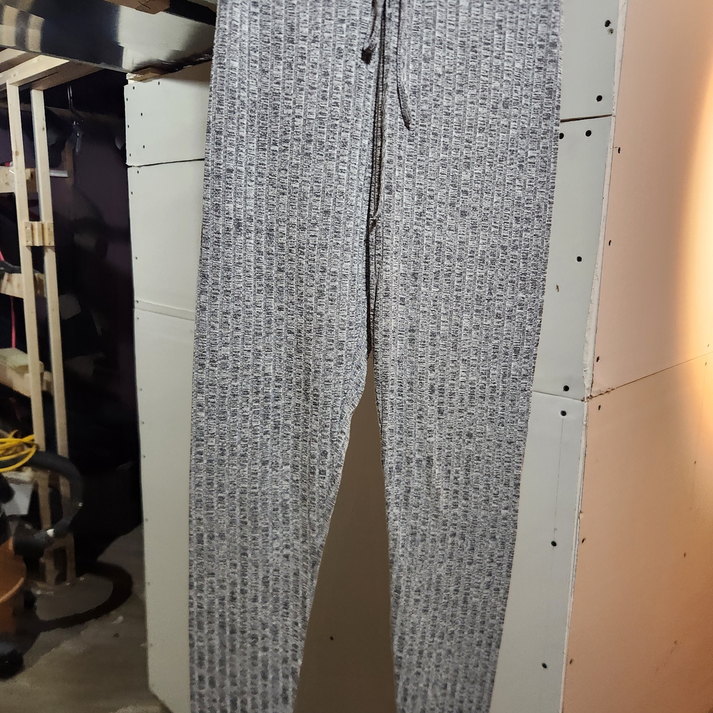 SHEIN Gray Ribbed Knit Leggings with Drawstring